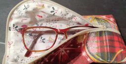 range lunette ou trousse de maquillage a votre bon vouloir, 10 €